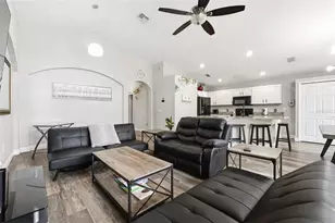 4715 Cumbrian Lakes Dr, Kissimmee, FL 34746 - Photo 10