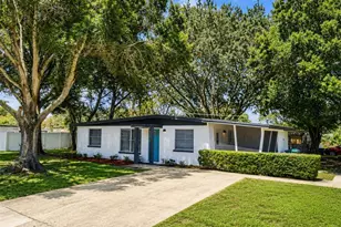 9001 82nd St, Seminole, FL 33777 - Photo 2