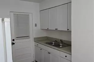2109 S Mills Ave, Orlando, FL 32806 - Photo 6
