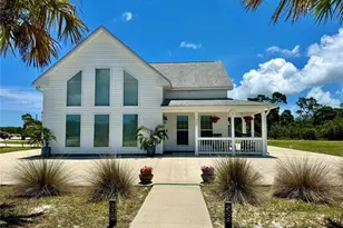 260 Blue Heron Dr, Eastpoint, FL 32328 - Photo 2