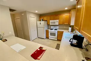 1534 Lime Grove Ln, The Villages, FL 32162 - Photo 10