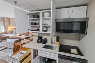 6165 Carrier Dr, Orlando, FL 32819 - Photo 8