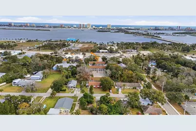 805 Louisville Street, Port Orange, FL 32129 - Photo 40