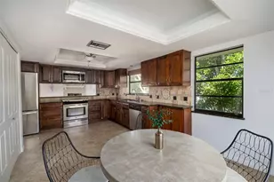 2504 Hibiscus Dr W, Belleair Beach, FL 33786 - Photo 8