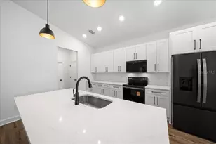 10325 Dotted Wren Ave, Weeki Wachee, FL 34613 - Photo 20