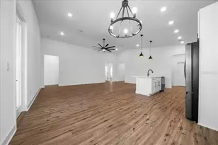 16213 Penn State Rd, Weeki Wachee, FL 34614 - Photo 18