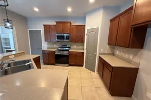 2260 Tradewinds Dr, Kissimmee, FL 34746 - Photo 8