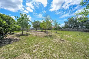 537 Hatchwood Dr, Haines City, FL 33844 - Photo 14