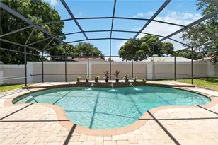 8122 Canyon Lake Cir, Orlando, FL 32835 - Photo 2