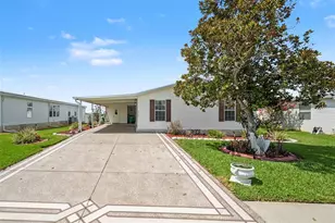 37536 Gill Ave, Zephyrhills, FL 33541 - Photo 2