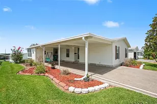 37536 Gill Ave, Zephyrhills, FL 33541 - Photo 1