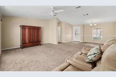 37536 Gill Avenue, Zephyrhills, FL 33541 - Photo 6