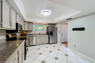 814 Laurel Ave, Orlando, FL 32803 - Photo 10