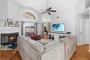 2773 Delcrest Dr, Orlando, FL 32817 - Photo 14
