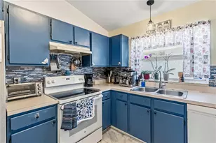 2200 Rose Brook Ct, Orlando, FL 32817 - Photo 8