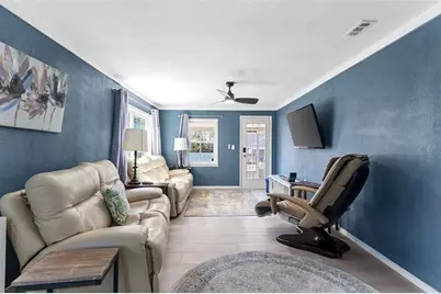 111 Shepard Avenue, Dundee, FL 33838 - Photo 8