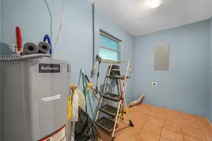 3855 Hill N Dale Pl, Lakeland, FL 33812 - Photo 10