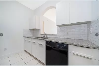 6166 Stevenson Drive #302, Orlando, FL 32835 - Photo 8