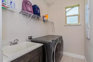 8222 Topsail Pl, Winter Garden, FL 34787 - Photo 38