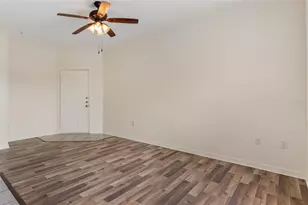2558 Robert Trent Jones Dr, Orlando, FL 32835 - Photo 6