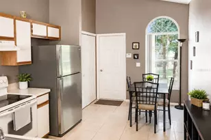 1025 Bartlett Ct, Oviedo, FL 32765 - Photo 2