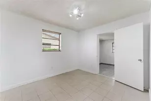 1310 W 30th St, Hialeah, FL 33012 - Photo 18