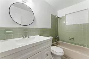 1310 W 30th St, Hialeah, FL 33012 - Photo 32