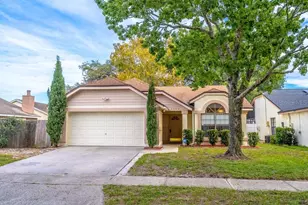 1345 Tindaro Dr, Apopka, FL 32703 - Photo 2