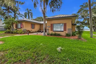 32805 Lake Eustis Dr, Tavares, FL 32778 - Photo 2