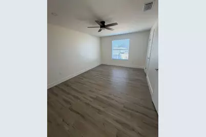 2333 Meadow Cove Boulevard, Melbourne, FL 32935 - Photo 10