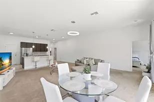 802 Reflection Lk Dr, Orlando, FL 32807 - Photo 18