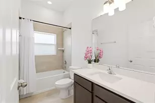 802 Reflection Lk Dr, Orlando, FL 32807 - Photo 24