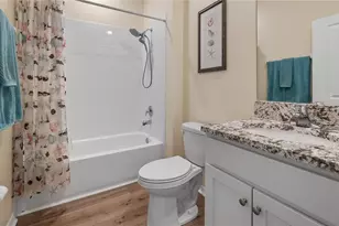 8033 Penrose Pl, Wildwood, FL 34785 - Photo 16