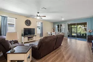 8033 Penrose Pl, Wildwood, FL 34785 - Photo 10
