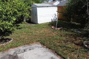 11012 Brightside Dr, Tampa, FL 33624 - Photo 16