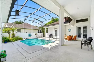 5636 Freeport Dr, Tavares, FL 32778 - Photo 4