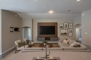 9028 SE 41st Court Rd, Ocala, FL 34480 - Photo 2