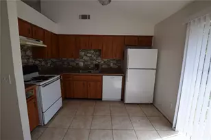 3264 Split Willow Dr, Orlando, FL 32808 - Photo 8