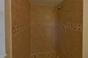 [Address not provided], Saint Petersburg, FL 33712 - Photo 10
