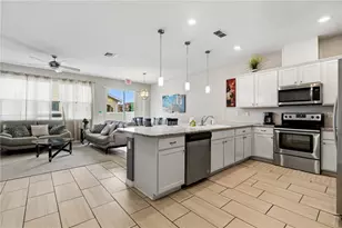 5152 Adelaide Dr, Kissimmee, FL 34746 - Photo 4