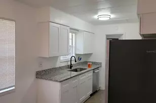 909 W Circle St, Avon Park, FL 33825 - Photo 6