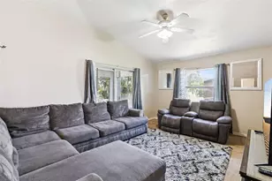 11526 Huggins St, Leesburg, FL 34788 - Photo 4
