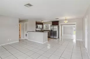 712 Clayton St, Brandon, FL 33511 - Photo 10