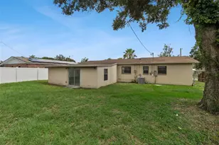 712 Clayton St, Brandon, FL 33511 - Photo 30