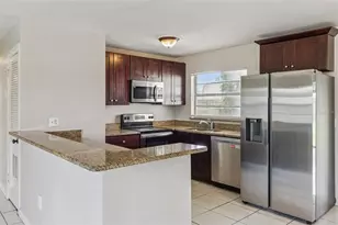 712 Clayton St, Brandon, FL 33511 - Photo 14