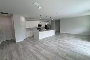 1217 E Price Blvd, North Port, FL 34288 - Photo 4