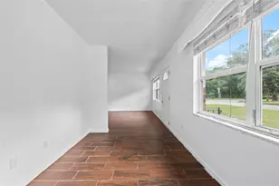 106 N Kentucky Ave, Deland, FL 32724 - Photo 46
