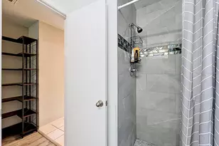 5301 Ladywell Ct, Tampa, FL 33624 - Photo 28