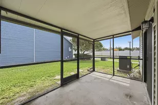 5301 Ladywell Ct, Tampa, FL 33624 - Photo 32