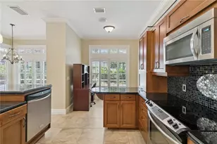 184 Wimbledon Cir, Lake Mary, FL 32746 - Photo 10